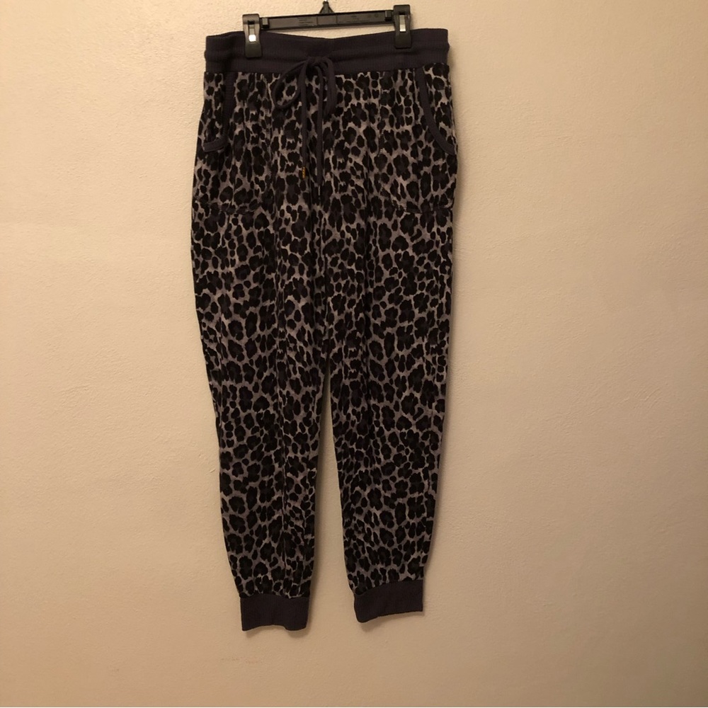 Women’s Grey Cheetah Print Joggers